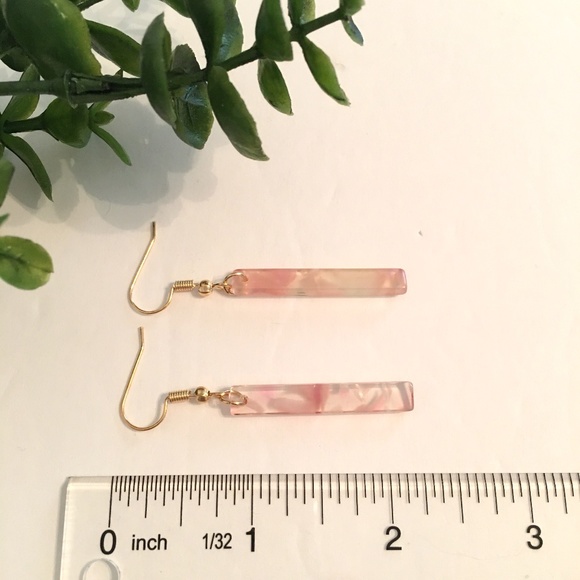 Light Pink Tortoise Shell Bar Minimalist Dangle Earrings - Picture 3 of 5
